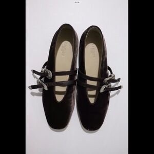 Le Monde Beryl Claudia Slipper in Viscone Velvet, Size 9.5/39.5